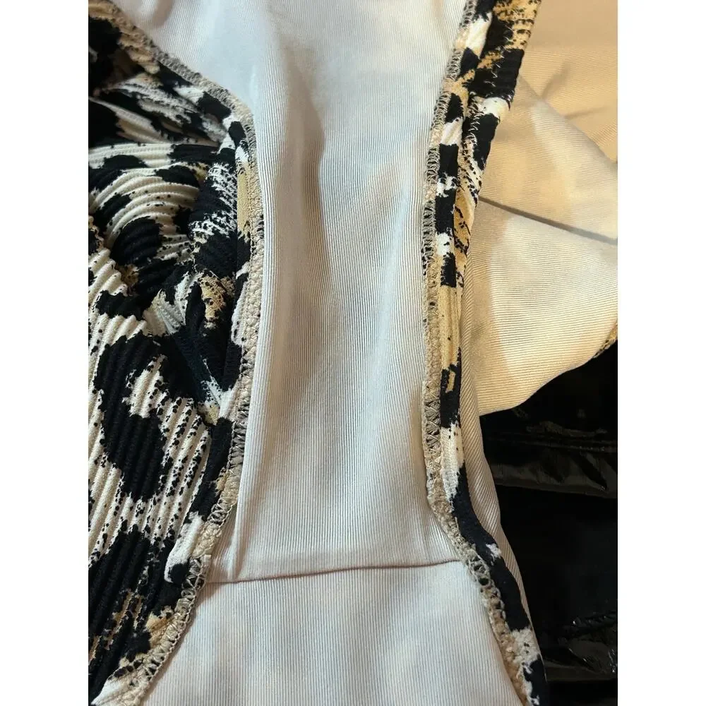 H&M Leopard Print Ribbed One-Piece Swimsuit Women's Small Textured Animal Print